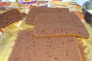 Reteta de prajitura cu fondant si un mot de frisca