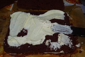 Reteta de prajitura cu fondant si un mot de frisca