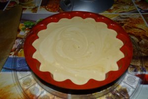 Reteta de prajitura cu blat de bezea si mousse de ciocolata alba si cafea espresso