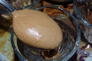 Reteta de mousse au chocolat cu Irish cream liqueur