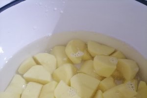 Reteta de Pirojki cu cartofi