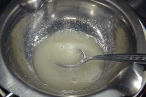Reteta de tort cu zmeura si ciocolata