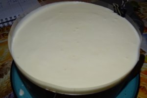 Reteta de tort cu zmeura si ciocolata