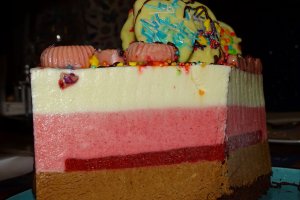 Reteta de tort cu zmeura si ciocolata