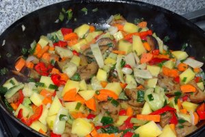 Reteta de coaste cu legume la wok