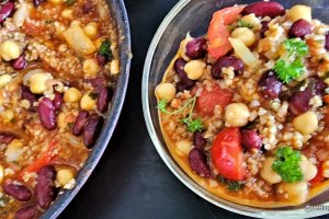 Reteta de mancarica de naut, bulgur si fasole rosii