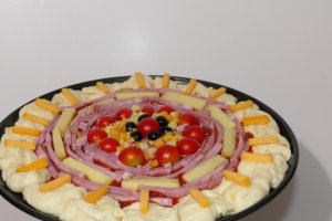 Reteta de pizza cu margini umplute (din nou, alt aluat)