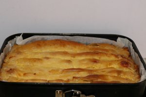 Reteta de placinta cu branza de capra, oaie si smantana