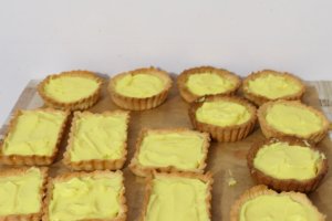 Reteta de tarta cu crema de vanilie krant si smochine