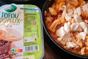 Reteta de curry de conopida cu tofu afumat