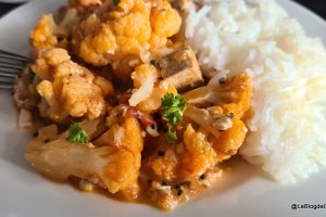 Reteta de curry de conopida cu tofu afumat