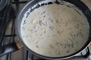 Reteta de cotlet de porc in sos, la cuptor