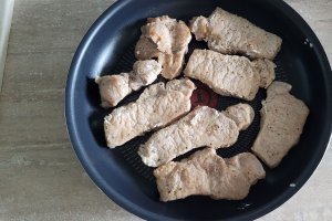 Reteta de cotlet de porc in sos, la cuptor