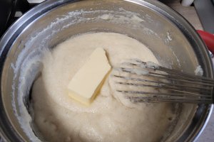 Reteta de gomboti cu prune la tava