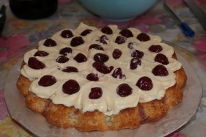 Reteta de tort fulg de nea cu visine