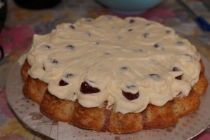 Reteta de tort fulg de nea cu visine