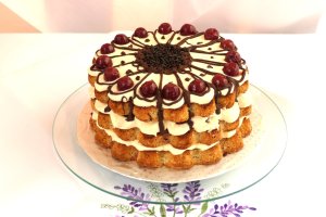 Reteta de tort fulg de nea cu visine
