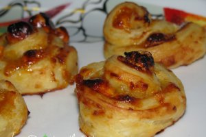 Melcisiori cu caise si alune de padure