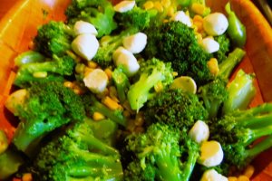 Reteta de salata broccoli cu mozzarella