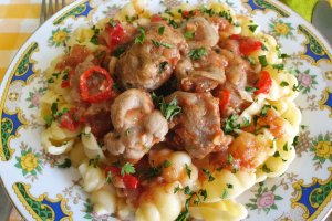 Reteta de pipote picante, cu paste
