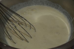 Reteta de tort cu jeleu de zmeura si de ness