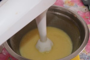 Reteta de tort cu jeleu de zmeura si de ness