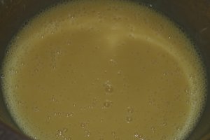Reteta de tort cu jeleu de zmeura si de ness