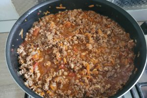 Reteta de cartofi in straturi cu carne tocata