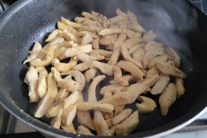 Reteta de piept de pui cu legume chinezesti