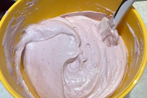 Reteta de prajitura cu inimioare si crema de zmeura