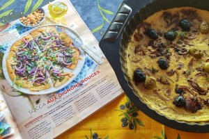 Reteta de tarta cu faina de naut, ceapa si masline/Socca