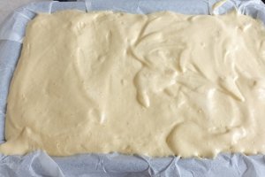 Reteta de prajitura cu mere, nuci caramelizate si mascarpone