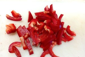 Reteta de salata de fasole rosie cu porumb si ardei gras