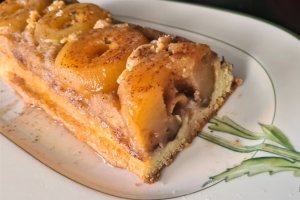 Reteta rapida si delicioasa: Chec gustos cu mere proaspete