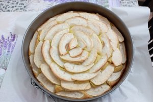 Prajitura cu banane si mere - Un desert rapid si aromat
