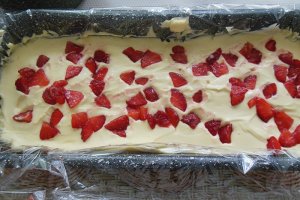 Tiramisu cu capsuni, un desert gustos si aromat
