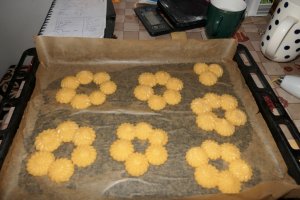 Mini choux a la creme cu vanilie, frisca si afine din dulceata, un deliciu fin si cremos