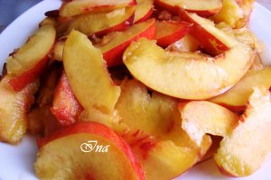 Prajitura cu nectarine