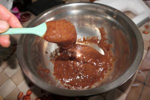Tort cu crema de capsuni - un desert savuros si aromat