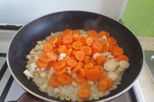 Ciorba cu fasole pastai, reteta gustoasa de post