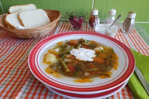 Ciorba cu fasole pastai, reteta gustoasa de post