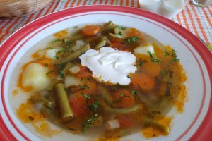 Ciorba cu fasole pastai, reteta gustoasa de post