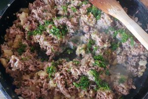 Vinete umplute cu carne - Bune de te lingi pe degete