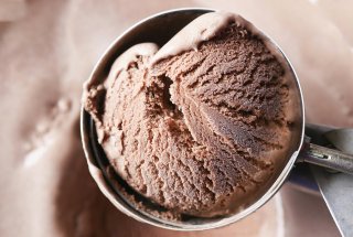 Inghetata de ciocolata un desert clasic si irezistibil