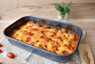 Chiftele cu sos de rosii gratinate - Mancarea savuroasa si rapida