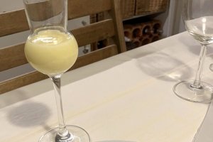 Tiramisú cu lămâie și limoncello