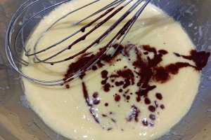Tort cu afine și zmeura - Un desert delicios și racoritor