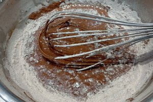 Tort cu afine și zmeura - Un desert delicios și racoritor
