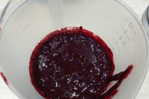 Tort cu afine și zmeura - Un desert delicios și racoritor