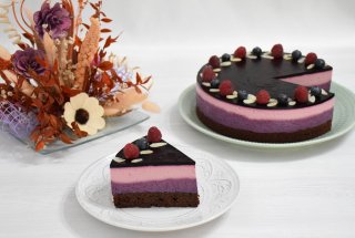 Tort cu afine și zmeura - Un desert delicios și racoritor